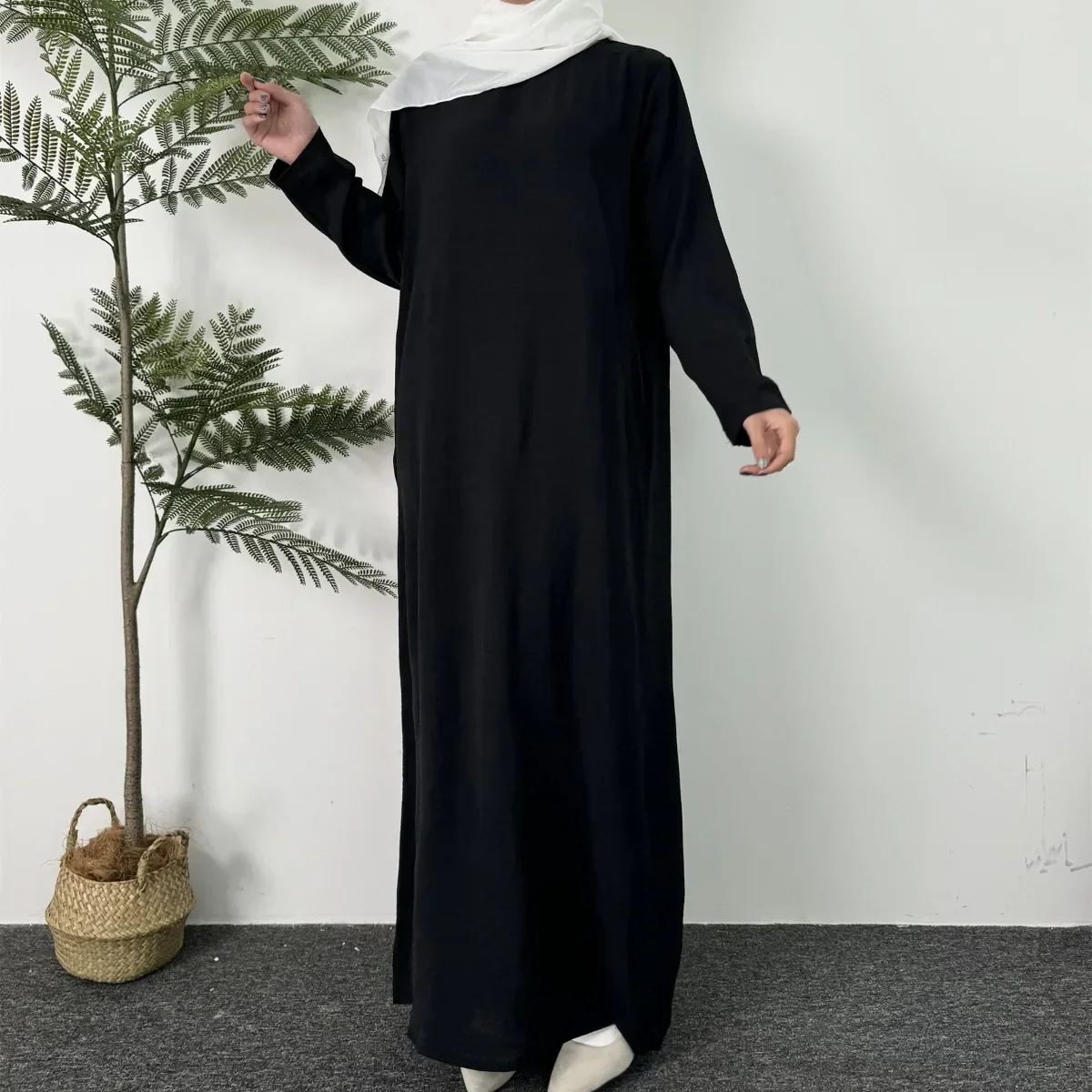 Caftan à col rond pour femmes, robe longue musulmane élégante - image de produit 2